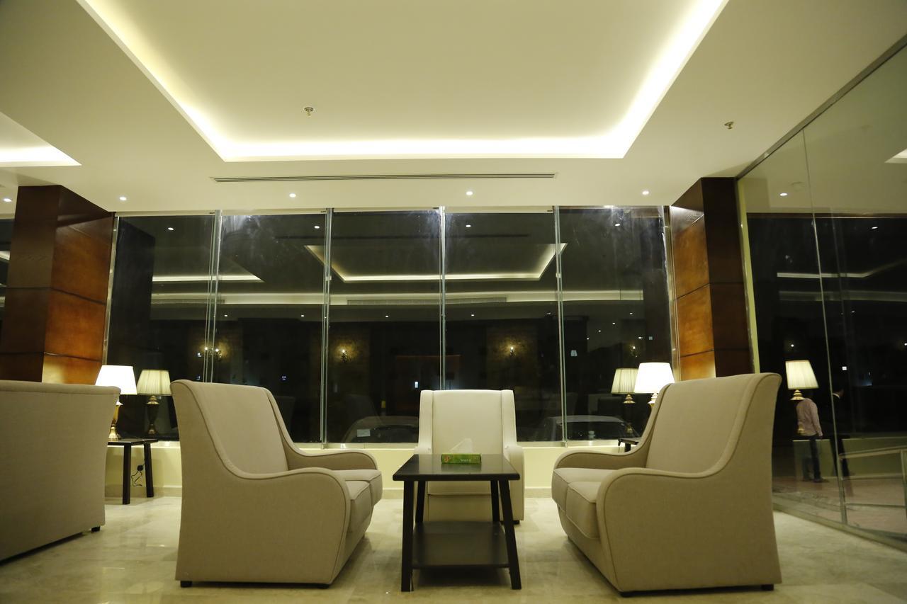 Flora Hotel Suite 2 فلورا2 للشقق المخدومة Riyadh Eksteriør billede