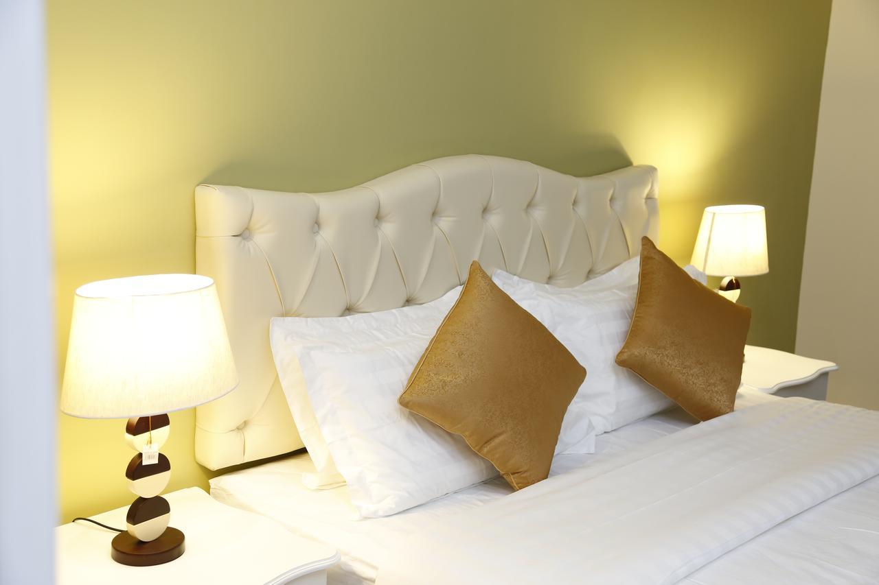 Flora Hotel Suite 2 فلورا2 للشقق المخدومة Riyadh Eksteriør billede